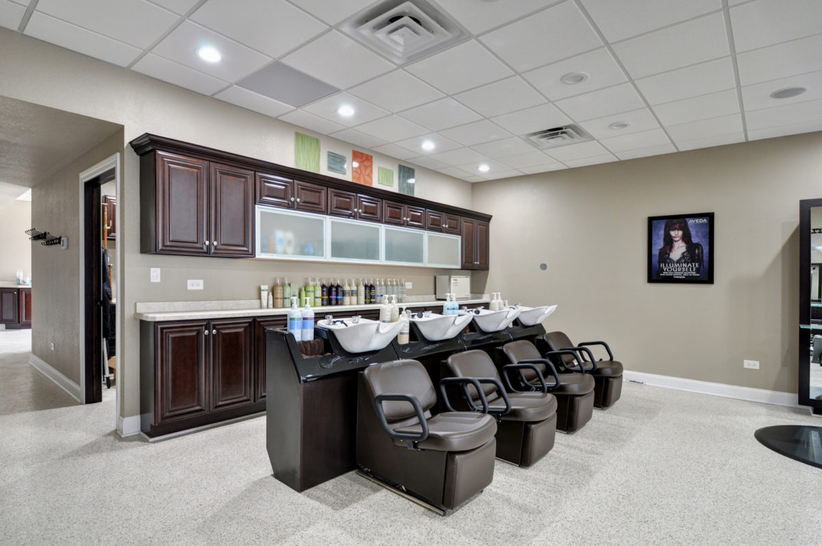 Salon Platinum Salon & Spa